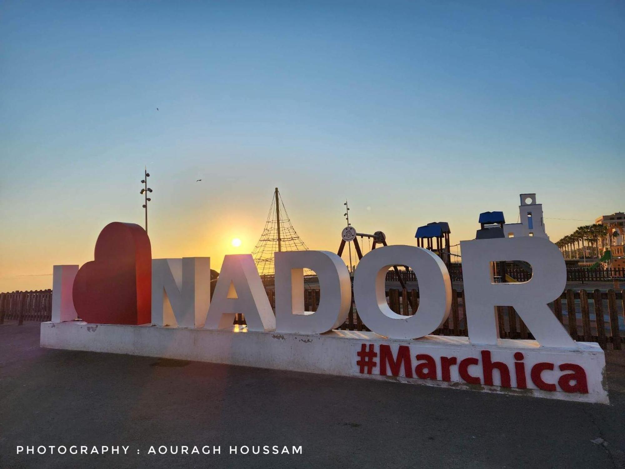 Pret De La Corniche Apartment Nador Bagian luar foto